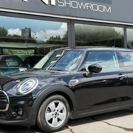 Mini Hatch Cooper 1.5 Steptronic Automatic Classic Comfort Navigation 3 door - SAT NAV