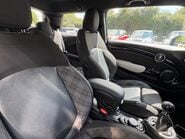 Mini Hatch Cooper 1.5 Chili / Media XL 3 door + PRO SAT NAV + REAR PDC 4