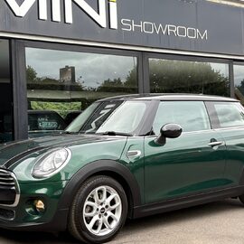 Mini Hatch Cooper 1.5 Chili / Media XL 3 door - PROFESSIONAL SAT NAV + CONNECTED XL