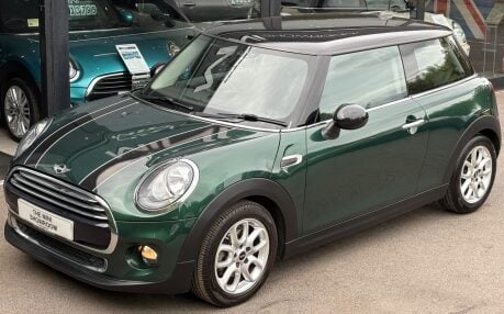 Mini Hatch Cooper 1.5 Chili / Media XL 3 door - PROFESSIONAL SAT NAV + CONNECTED XL 9