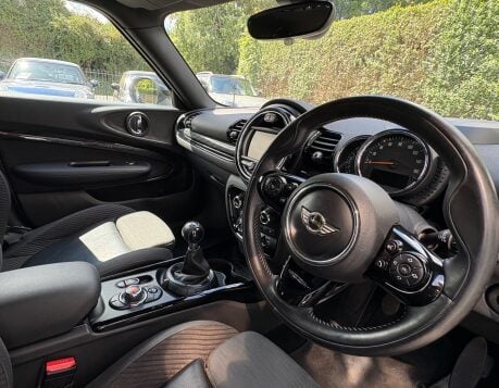 Mini Clubman Cooper 1.5 Chili / Media 6 door - SAT NAV + HEAD UP DISPLAY + PARK ASSIST 3