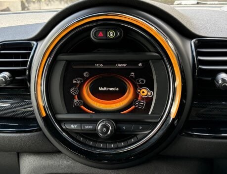 Mini Clubman Cooper 1.5 Chili / Media 6 door - SAT NAV + HEAD UP DISPLAY + PARK ASSIST 15