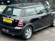 Mini Hatch One 1.6 Automatic Pepper + HALF LEATHER + CLIMATE 10