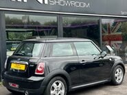 Mini Hatch One 1.6 Automatic Pepper + HALF LEATHER + CLIMATE 2