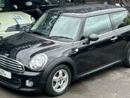 Mini Hatch One 1.6 Automatic Pepper + HALF LEATHER + CLIMATE 9