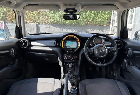 Mini Hatch Cooper 1.5 Pepper Navigation Pack 5 door - SAT NAV + SMARTPHONE INTEGRATION 11