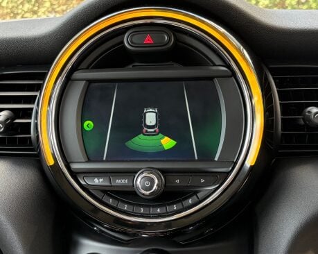 Mini Hatch Cooper 1.5 Pepper Navigation Pack 5 door - SAT NAV + SMARTPHONE INTEGRATION 14