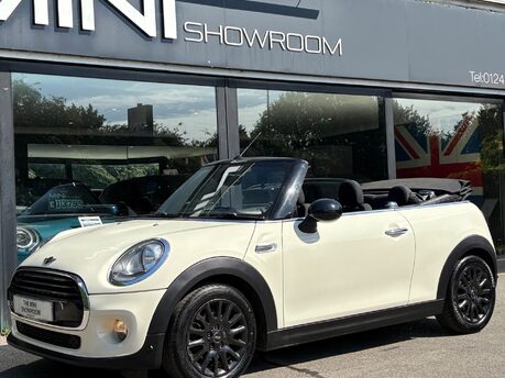 Mini Convertible Cooper 1.5 Chili + VISUAL BOOST TUNER + REVERSING CAMERA