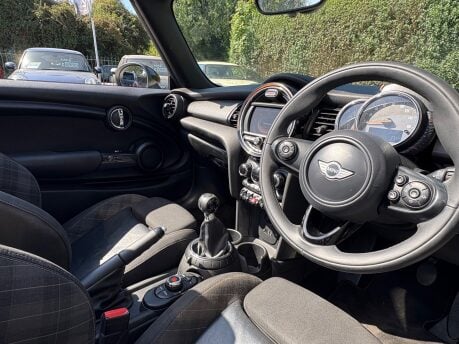 Mini Convertible Cooper 1.5 Chili + VISUAL BOOST TUNER + REVERSING CAMERA 3