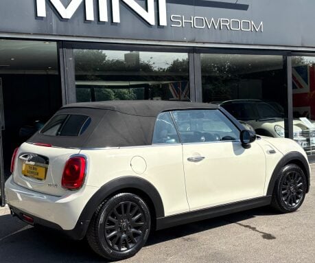 Mini Convertible Cooper 1.5 Chili + VISUAL BOOST TUNER + REVERSING CAMERA 20