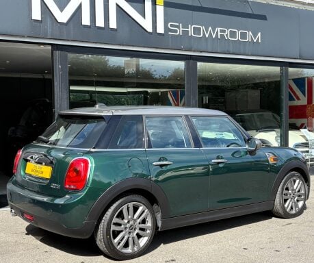 Mini Hatch Cooper 1.5 Seven Edition 5 door + FULL LOUNGE LEATHER 2
