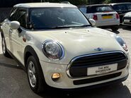Mini Hatch One 1.2 Automatic Pepper 5 door + VISUAL BOOST + VISIBILITY PACK + PDC 15