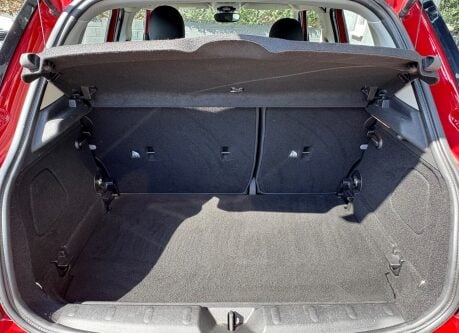 Mini Hatch Cooper 1.5 Automatic Pepper 5 door + VISUAL BOOST AUDIO + PARK ASSIST 8