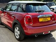 Mini Hatch Cooper 1.5 Automatic Pepper 5 door + VISUAL BOOST AUDIO + PARK ASSIST 15