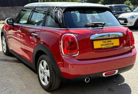 Mini Hatch Cooper 1.5 Automatic Pepper 5 door + VISUAL BOOST AUDIO + PARK ASSIST 15