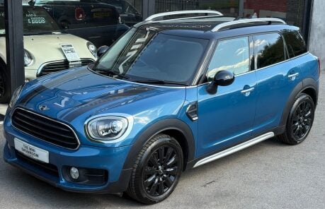 Mini Countryman Cooper 1.5 Chili / Media 5 door - SAT NAV + MINI CONNECTED 9