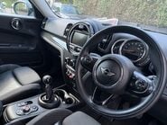 Mini Countryman Cooper 1.5 Chili / Media 5 door - SAT NAV + MINI CONNECTED 3