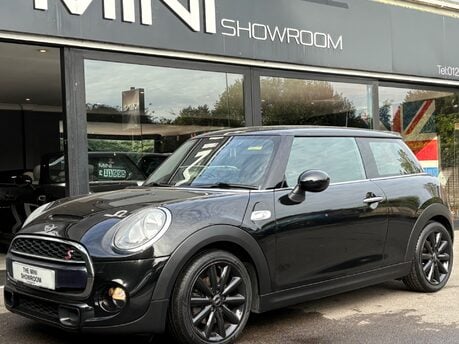 Mini Hatch Cooper S 2.0 Chili / Media XL 3 door + PRO SAT NAV + HEAD-UP DISPLAY