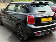 Mini Hatch Cooper S 2.0 Chili / Media XL 3 door + PRO SAT NAV + HEAD-UP DISPLAY 16
