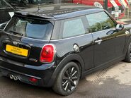Mini Hatch Cooper S 2.0 Chili / Media XL 3 door + PRO SAT NAV + HEAD-UP DISPLAY 10