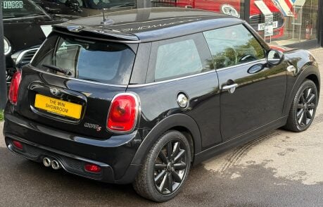 Mini Hatch Cooper S 2.0 Chili / Media XL 3 door + PRO SAT NAV + HEAD-UP DISPLAY 10