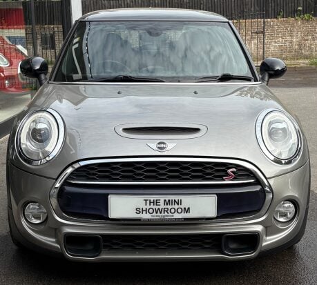Mini Hatch Cooper S 2.0 Chili / Media XL 3 door - PRO SAT NAV + LOUNGE LEATHER 6