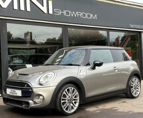 Mini Hatch Cooper S 2.0 Chili / Media XL 3 door - PRO SAT NAV + LOUNGE LEATHER 1