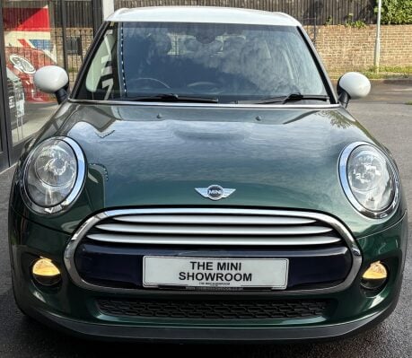 Mini Hatch Cooper 1.5 Automatic Chili / Media XL 5 door - PRO SAT NAV + CONNECTED 6