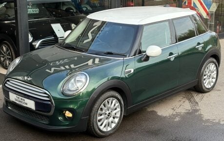 Mini Hatch Cooper 1.5 Automatic Chili / Media XL 5 door - PRO SAT NAV + CONNECTED 9