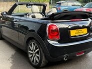 Mini Convertible Cooper 1.5 Automatic Chili / Media XL - DEPOSIT TAKEN 18
