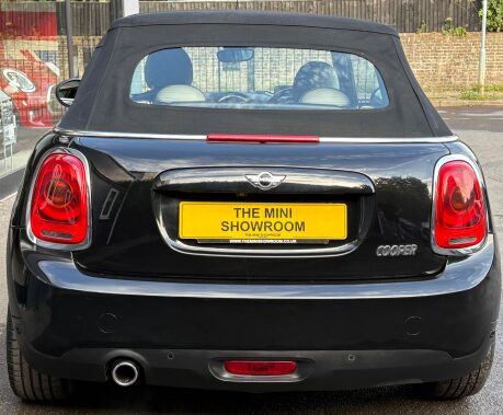 Mini Convertible Cooper 1.5 Automatic Chili / Media XL - DEPOSIT TAKEN 8