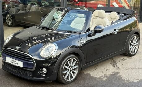 Mini Convertible Cooper 1.5 Automatic Chili / Media XL - DEPOSIT TAKEN 10