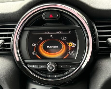 Mini Hatch Cooper 1.5 Chili 5 door - DEPOSIT TAKEN 13