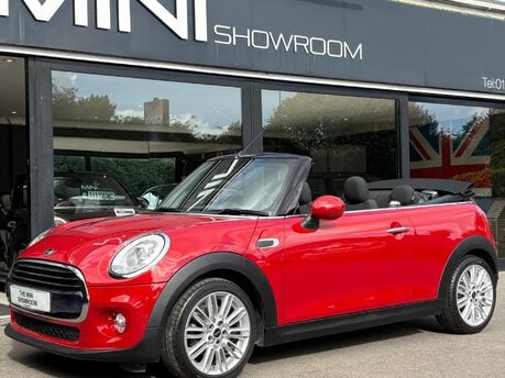 Mini Convertible Cooper 1.5 Chili + HEATED SEATS + 17" ALLOYS + VISUAL BOOST