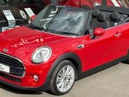 Mini Convertible Cooper 1.5 Chili + HEATED SEATS + 17" ALLOYS + VISUAL BOOST 10