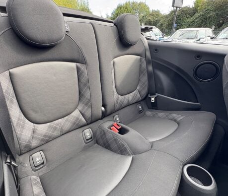 Mini Convertible Cooper 1.5 Chili + HEATED SEATS + 17" ALLOYS + VISUAL BOOST 5