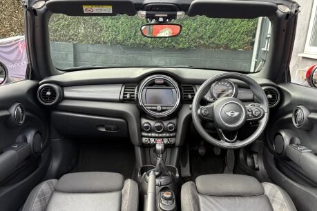 Mini Convertible Cooper 1.5 Chili + HEATED SEATS + 17" ALLOYS + VISUAL BOOST 14