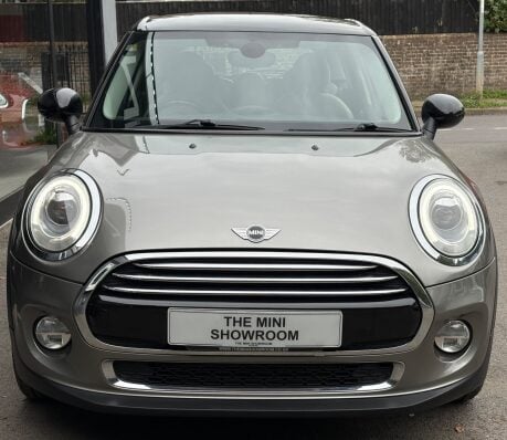 Mini Hatch Cooper 1.5 Chili 5 door + LOUNGE LEATHER + HEATED SEATS 6