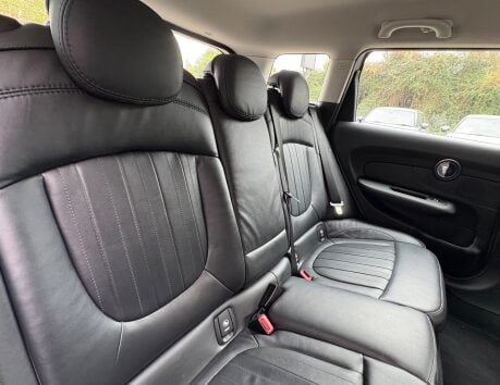 Mini Clubman Cooper 1.5 Chili Media 6 door + FULL LOUNGE LEATHER + SAT NAV 5