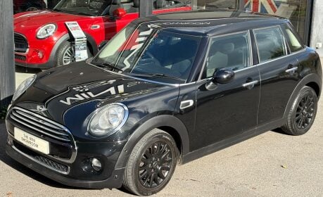 Mini Hatch Cooper 1.5 Automatic Chili / Media 5 door - DEPOSIT TAKEN 9