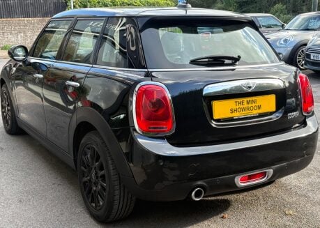 Mini Hatch Cooper 1.5 Automatic Chili / Media 5 door - DEPOSIT TAKEN 16