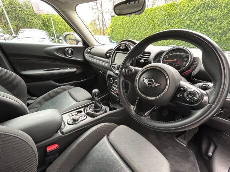 Mini Clubman Cooper 1.5 Chili / Media 6 door -SAT NAV + MINI CONNECTED 3