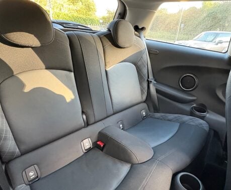 Mini Hatch Cooper 1.5 Chili / Media XL 3 door - PRO NAV + CONNECTED XL + 17" ALLOYS 5