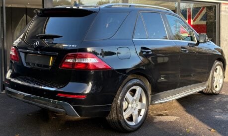 Mercedes-Benz M Class ML250 Bluetec AMG Sport 7G Automatic 2