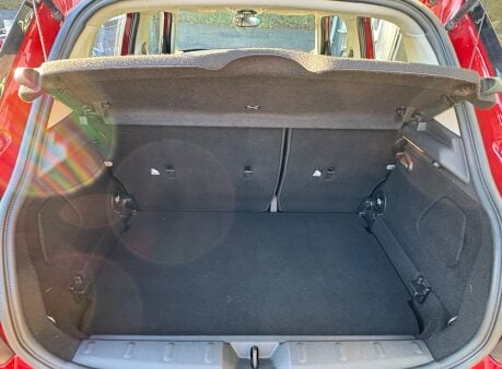 Mini Hatch Cooper 1.5 Automatic Chili / Media XL 5 door + SAT NAV + LEATHER + PDC 8