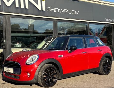 Mini Hatch Cooper 1.5 Automatic Chili / Media XL 5 door + SAT NAV + LEATHER + PDC 1