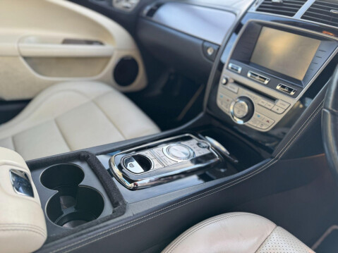 Jaguar XK XK 5.0 V8 Portfolio Auto Euro 5 2dr 23
