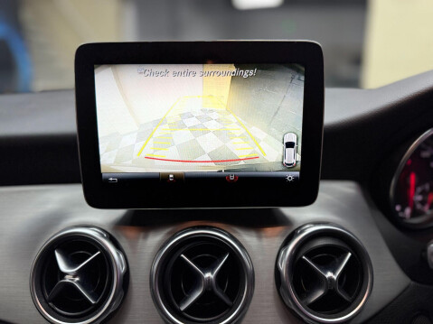Mercedes-Benz GLA 2.1 GLA220d AMG Line (Premium) SUV 5dr Diesel 7G-DCT 4MATIC Euro 6 (s/s) (1 30