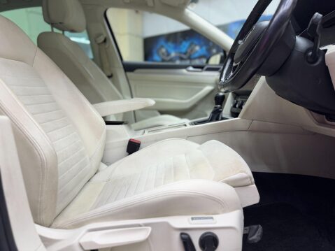 Volkswagen Passat 1.6 TDI GT Euro 6 (s/s) 4dr 27