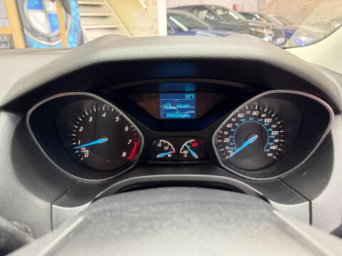 Ford Focus 1.6T EcoBoost Zetec S Euro 5 (s/s) 5dr 37